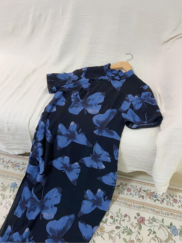 Wang Luo 网络 Cyber Butterfly Plus Sized Modernized Qipao