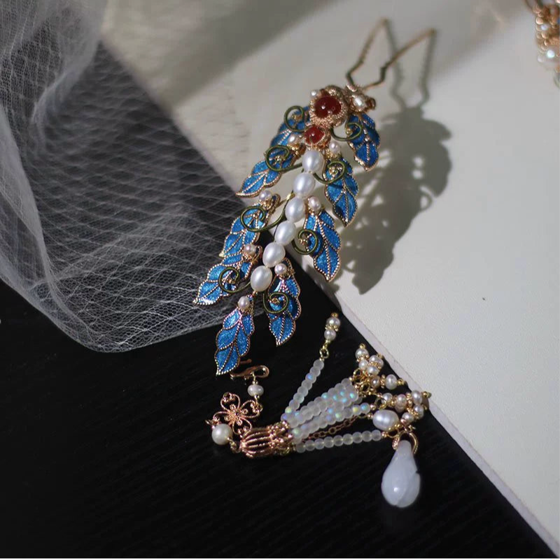 Yi Pian Pian 一片片 One Petal After Another New Chinese Style Pearl Petal Tassel Hair Accessories