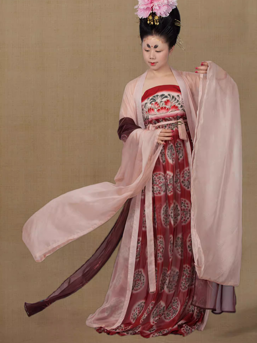 Zanhua Shinü 簪花仕女 "Court Ladies Wearing Flowered Headdresses" No.1 Painting Recreation Late Tang  Heziqun
