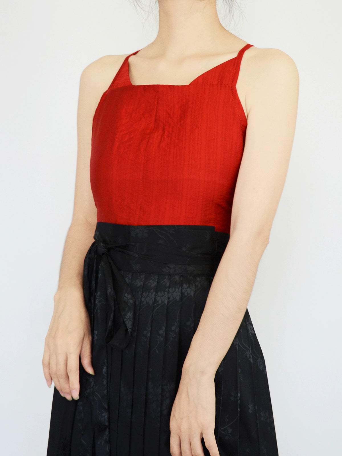 Modu 抹肚 A Meal Treat Song Dynasty Halter Undergarment
