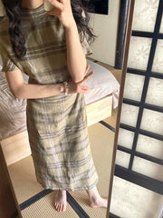 Waiting for Leisure 山月等闲 1930s Inspired Pure Linen Flannel Bottleneck Qipao