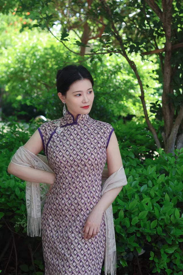 Hai Tang 海棠 Begonia Republic of China Geometric Print Pure Cotton Cap Sleeve Qipao