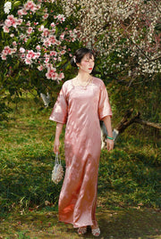 Yan Yan 胭胭 Rouge 1920s Collarless Jacquard Crepe Bell Sleeve Qipao