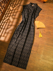Niuqü 扭曲 Time Warp Republic of China Striped Jacquard Sleeveless Qipao