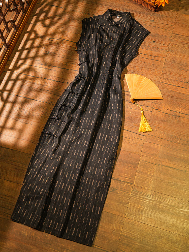 Niuqü 扭曲 Time Warp Republic of China Striped Jacquard Sleeveless Qipao