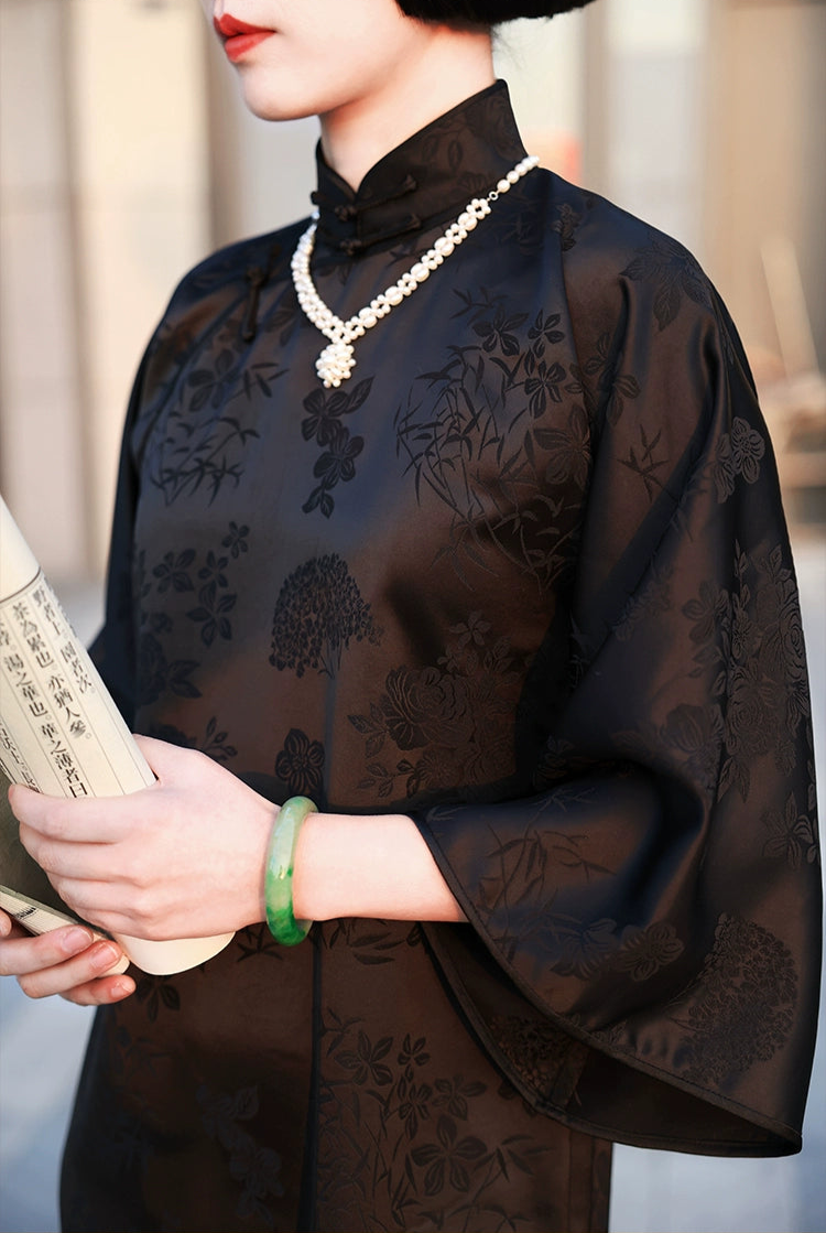 Xiao Chongshan 小重山 Layered Mountains 1920s Daily Floral Jacquard Bell Sleeve Qipao