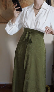 Holding the Moon 上揽月 Olive Green Weijin Tang 10 Panel Poqun Skirt