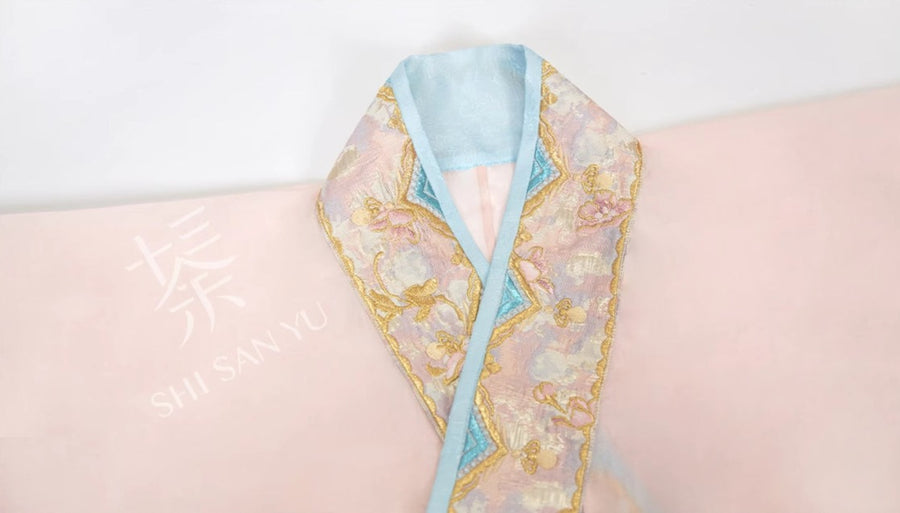Cherry Blossom Grove 樱花林 Modernized Jin Dynasty Zaju Swallow Tail Ruqun Set