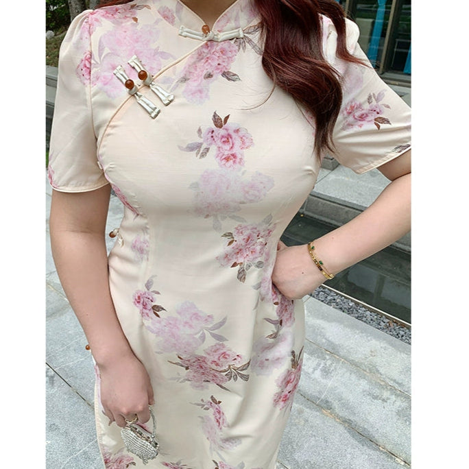 Xiari Meigui 夏日玫瑰 Rosy Summer Plus Size Modernized Classic Floral Print Qipao
