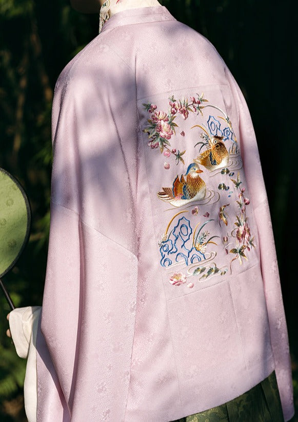 Ya Chi 鸭池 Duck Pond Ming Dynasty Embroidered Fangling Jacket & Mamian Aoqun Set