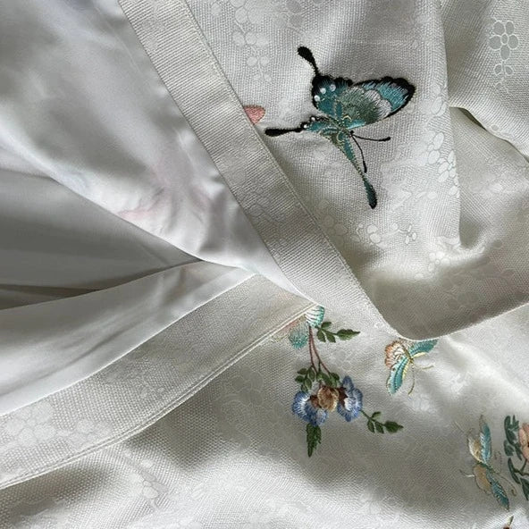 Baidie 百蝶披风 Hundred Butterfly Pifeng Late Ming Dynasty Jacket