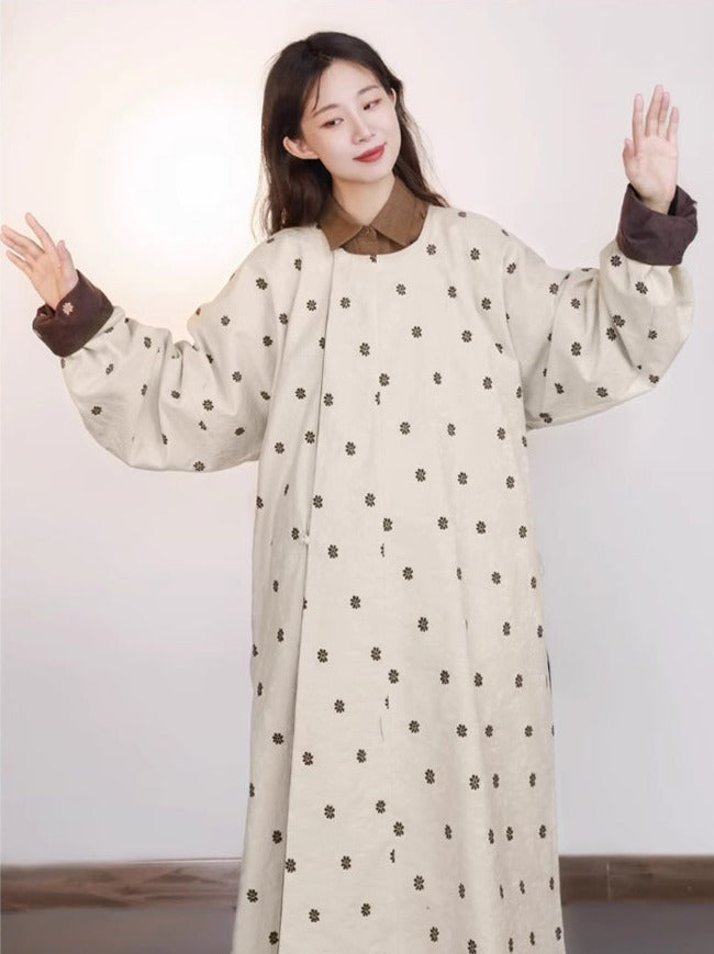 Chuju 雏菊 Daisy Reversible Cotton Tang Yuanlingpao Robe Jacket