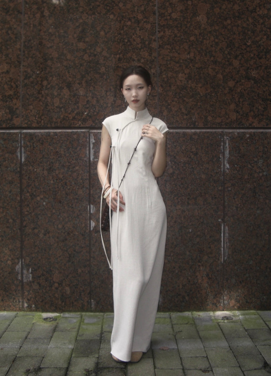 Wu Jian 无间 Without Separation Modernized Tassels Linen Blend Cap Sleeve Qipao