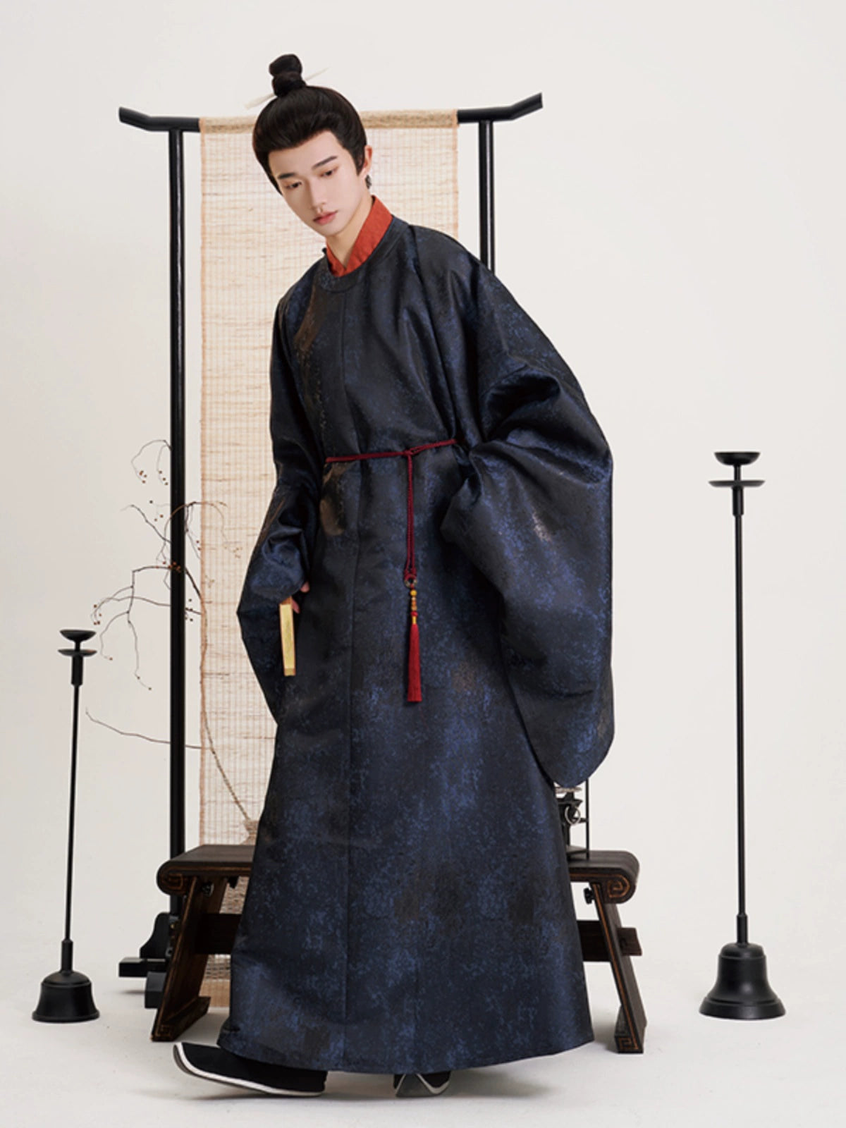 He Xuan 鹤轩 Crane Pavilion Ming Dynasty Yuanlingpao Men's Round Collar Robe