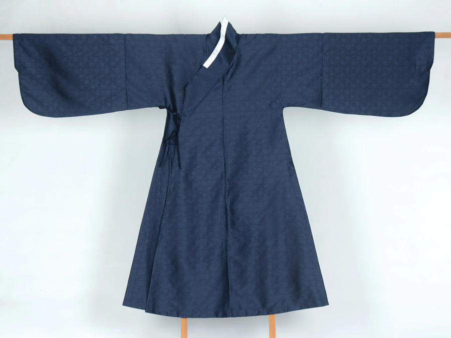 Zhi Duo 直裰 Straight Cut Men's Ming Dynasty Pipa Sleeve Changshan Long Shirt