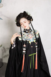 Piao Zheng 飘筝 Floating Kites Modernized Ming Yunjian Cloud Collar Long Top & Mamian Skirt Set