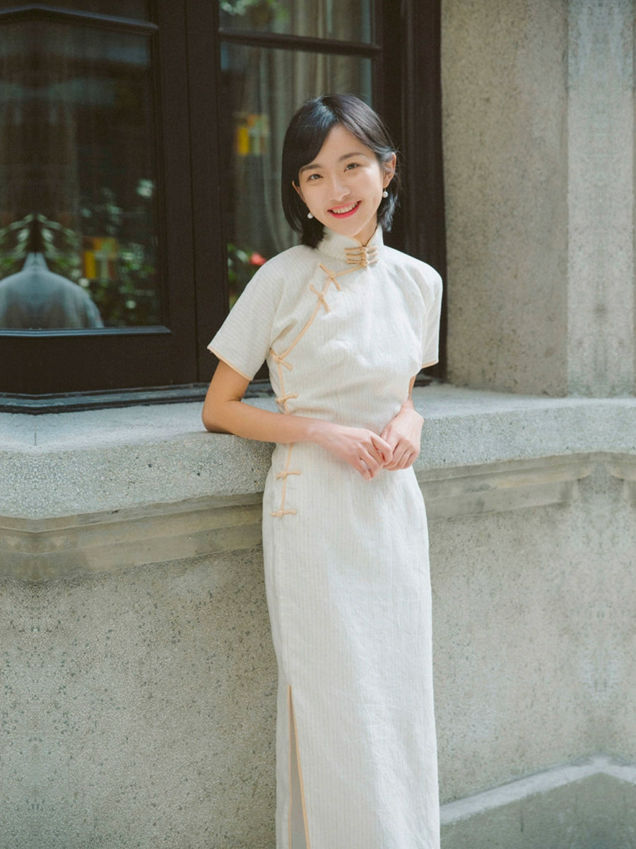 Baizhi 白芷 Modernized Retro Daily Cotton & Linen Blend Half Sleeve Qipao