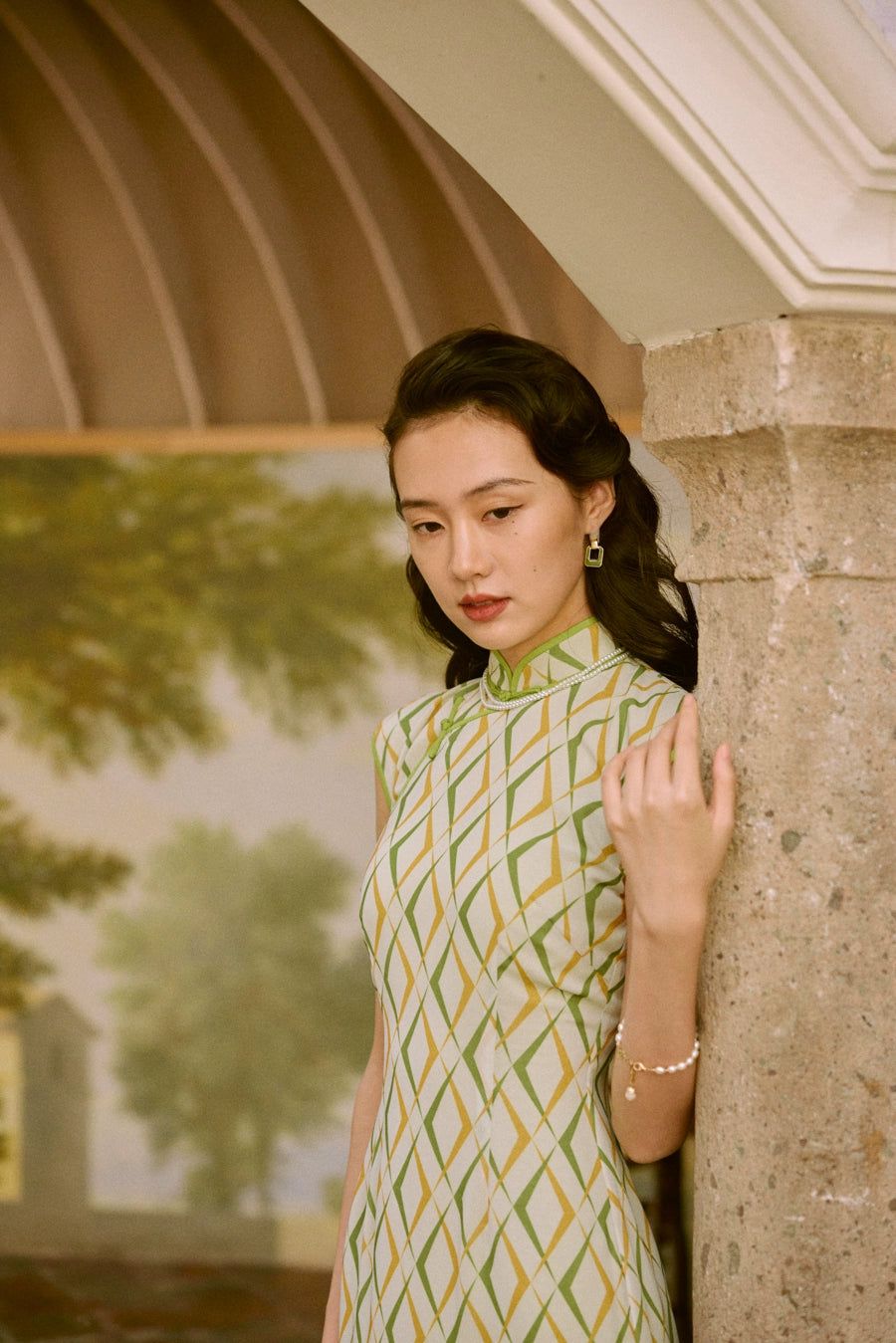 Ruo Ling 若菱 Water Chestnut Midcentury Geometric Chiffon Cap Sleeve Qipao