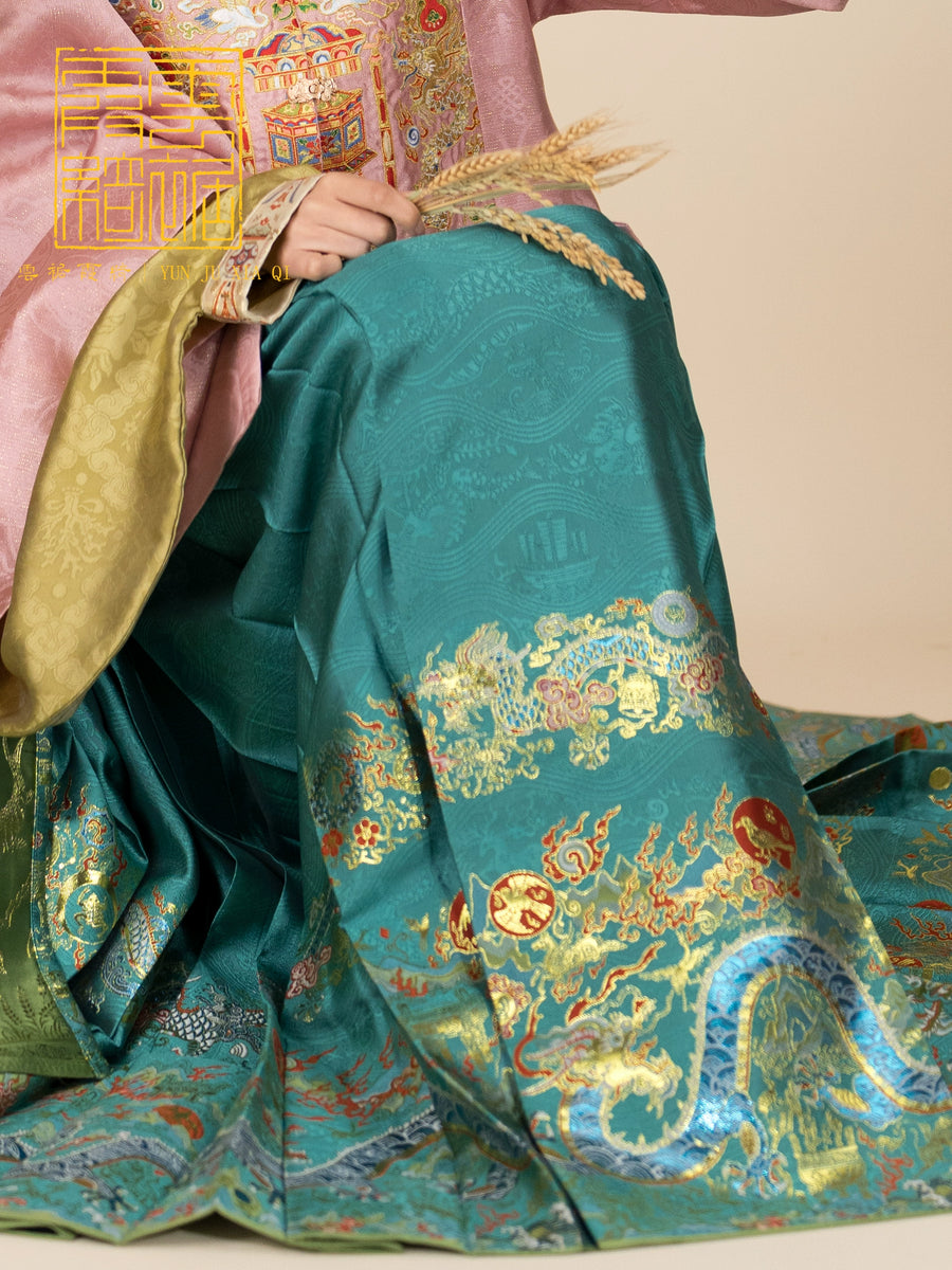 Yangtze River Dragon 长江黄河龙 Ming Dynasty Mamian Skirt