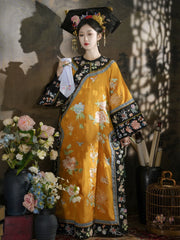 Ruyi 如意 Qing Dynasty Embroidered Changyi Dress
