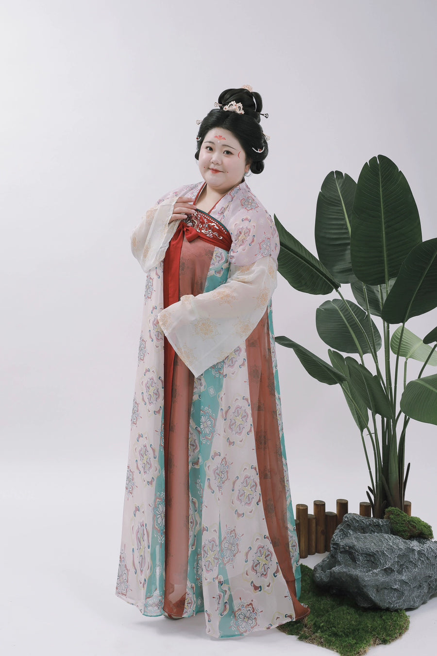 Xiao Yong 小俑 Little Figurines Tang Dynasty Qixiong Ruqun Set
