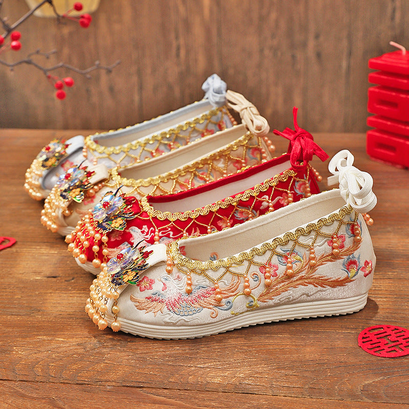 Jin Fenghuang 金凤凰 Golden Phoenix Song Ming Embroidered Cloud Head Shoes