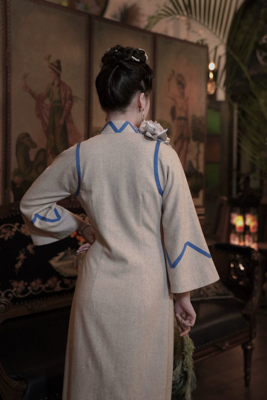 Folding Thoughts 折叠心事 1920s Wool Bottle Neck Qipao