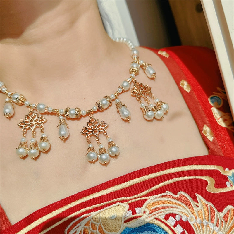 Bai Lianhua 白莲花 White Lotus Tang Dynasty Pearl Necklace