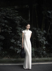 Wu Jian 无间 Without Separation Modernized Tassels Linen Blend Cap Sleeve Qipao