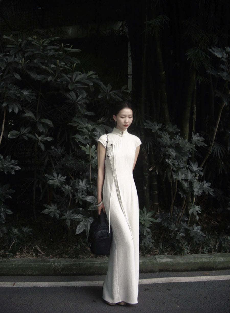 Wu Jian 无间 Without Separation Modernized Tassels Linen Blend Cap Sleeve Qipao