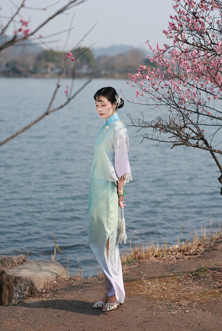 Yun Yan 云胭 Blushing Clouds 1920s Yuanling Round Collar Pearl Tassel Qipao Jacket