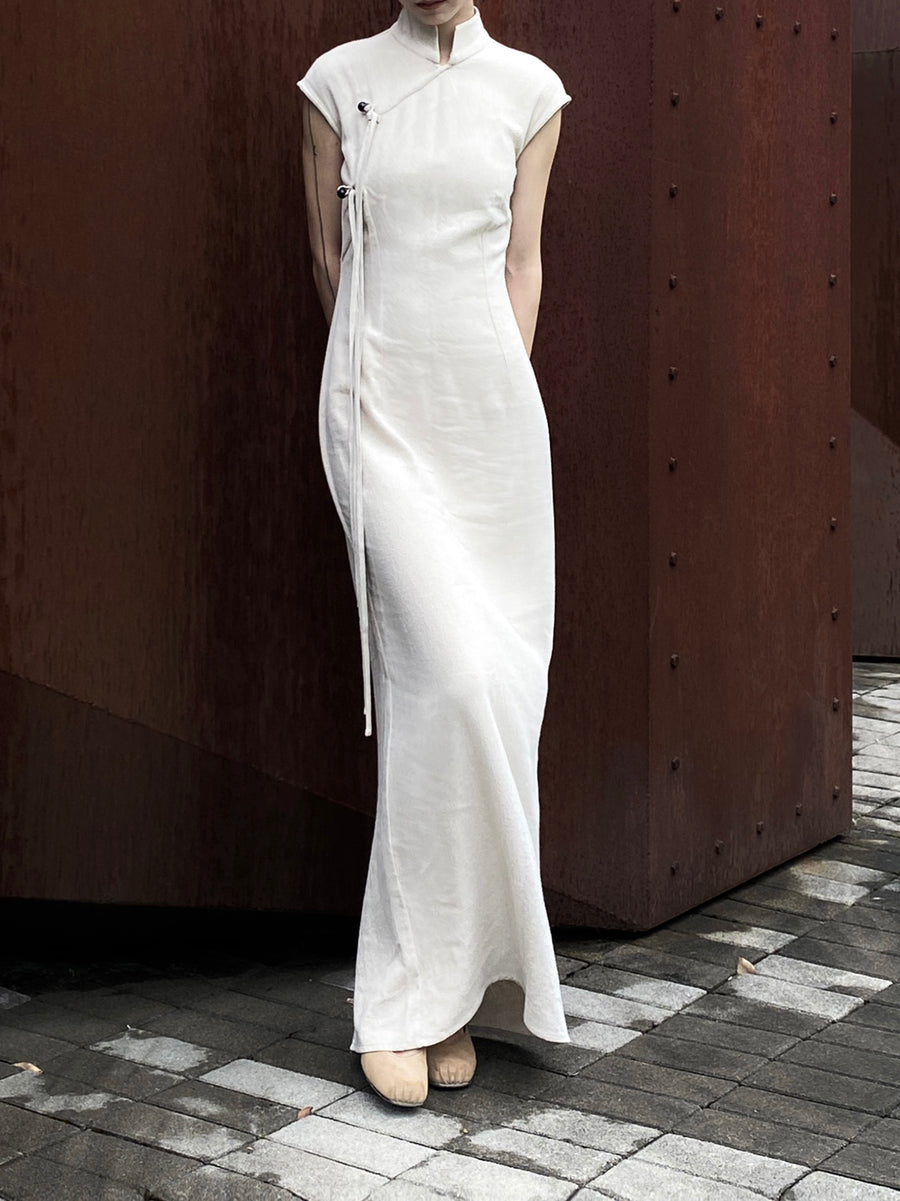 Wu Jian 无间 Without Separation Modernized Tassels Linen Blend Cap Sleeve Qipao