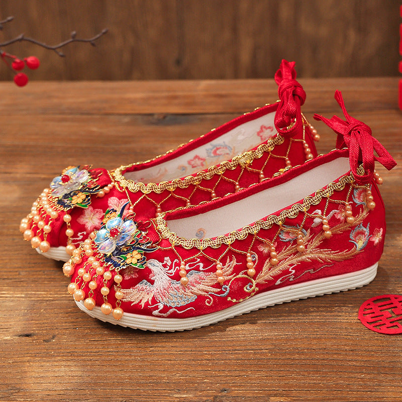 Jin Fenghuang 金凤凰 Golden Phoenix Song Ming Embroidered Cloud Head Shoes