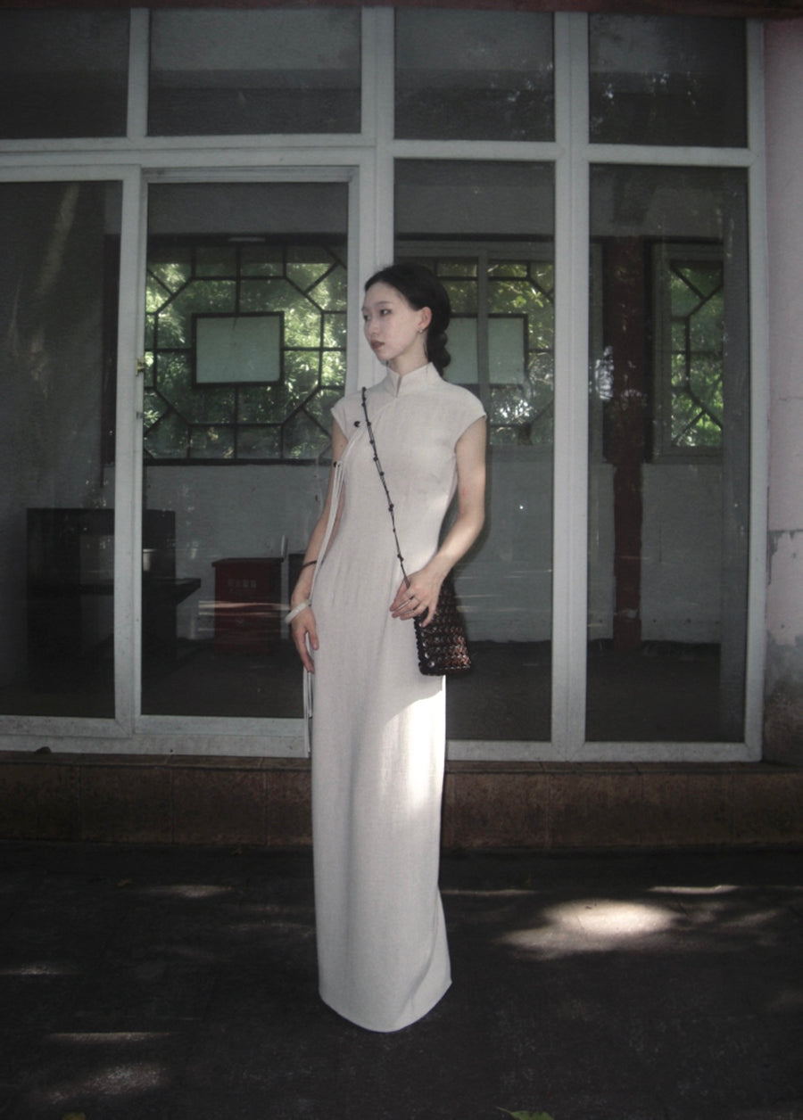 Wu Jian 无间 Without Separation Modernized Tassels Linen Blend Cap Sleeve Qipao