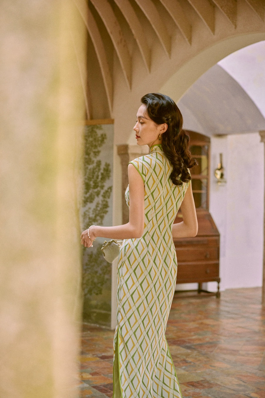 Ruo Ling 若菱 Water Chestnut Midcentury Geometric Chiffon Cap Sleeve Qipao