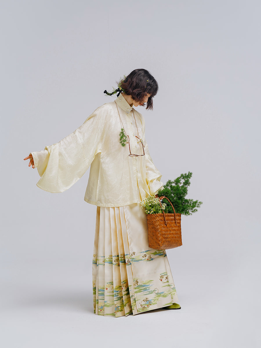 Man Man 慢慢 Modernized Ming Dynasty Mulberry Silk Liling Duanshan Standing Collar Top