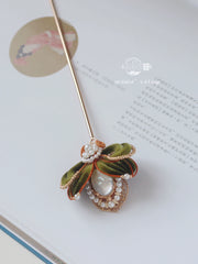 Jin Jia Xian 金甲仙 Immortal Golden Armor New Chinese Style Velvet Flower Hairpin