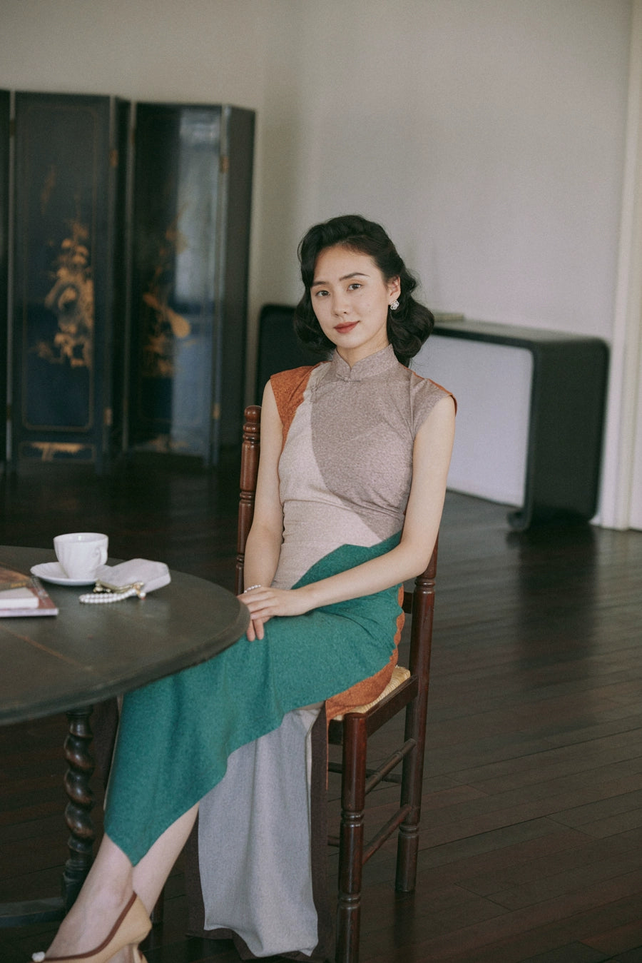 Molan Di 莫兰迪 Morandi Abstract Midcentury Daily Cap Sleeve Qipao