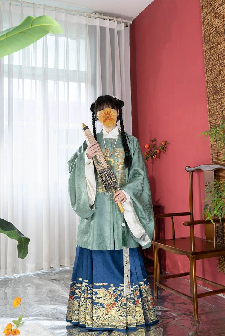 Tian Shou 添寿 Adding Longevity Ming Dynasty Mamian Skirt