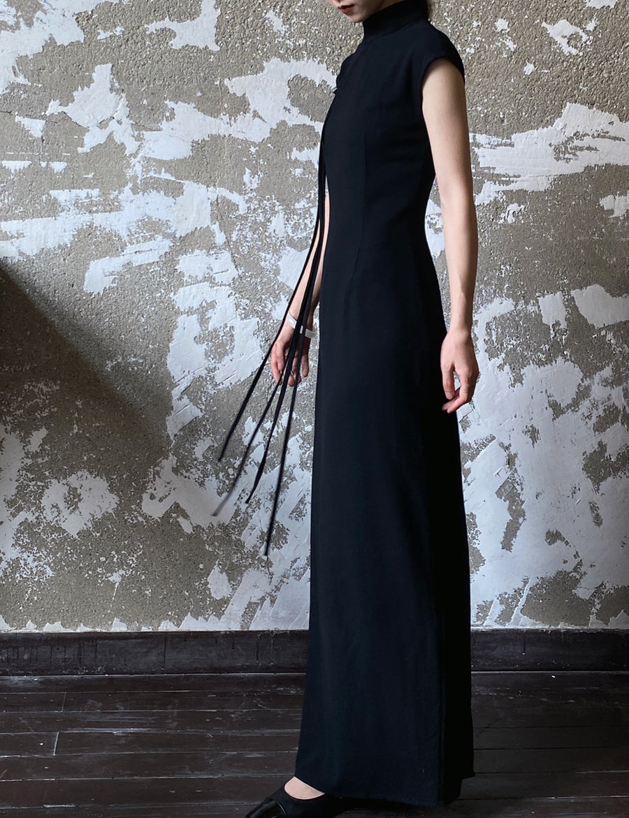 Wu Jian 无间 Without Separation Modernized Tassels Linen Blend Cap Sleeve Qipao