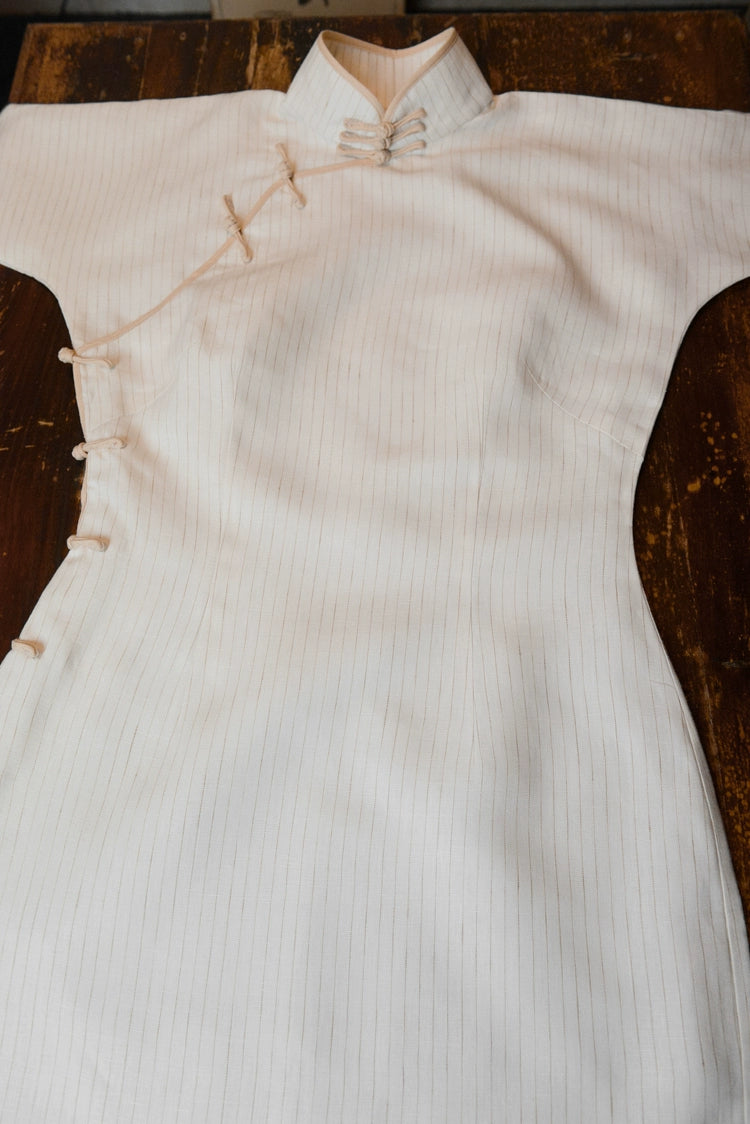Baizhi 白芷 Modernized Retro Daily Cotton & Linen Blend Half Sleeve Qipao