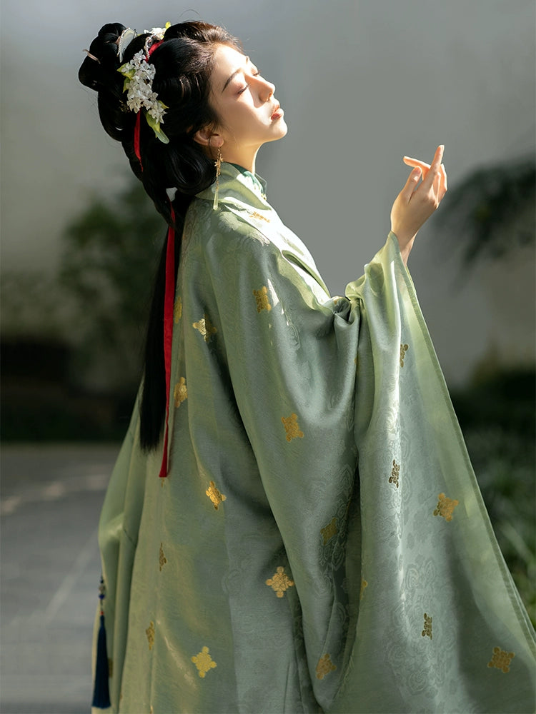 Yulan Ying 玉兰影 Magnolia Shadow Ming Dynasty Spring Summer Hanfu