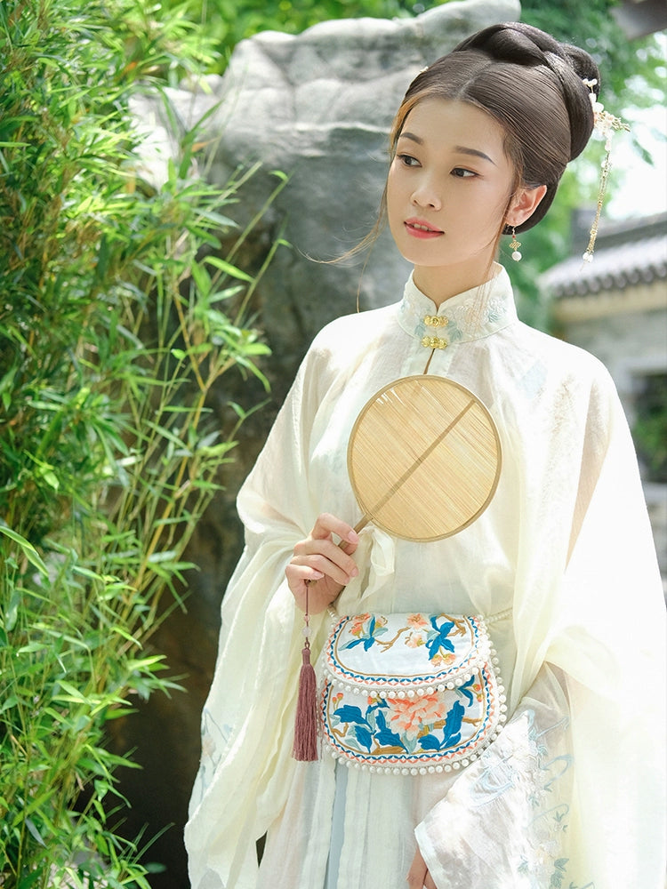 Zhongxia 仲夏 Midsummer Embroidered Purse