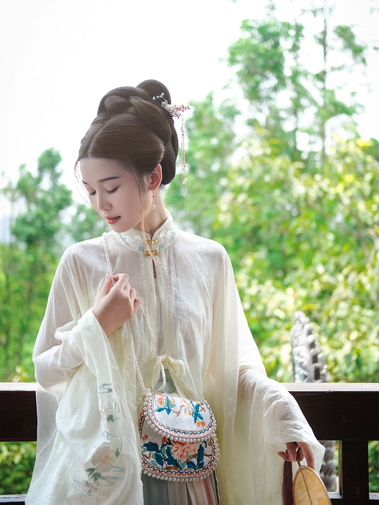 Zhongxia 仲夏 Midsummer Embroidered Purse