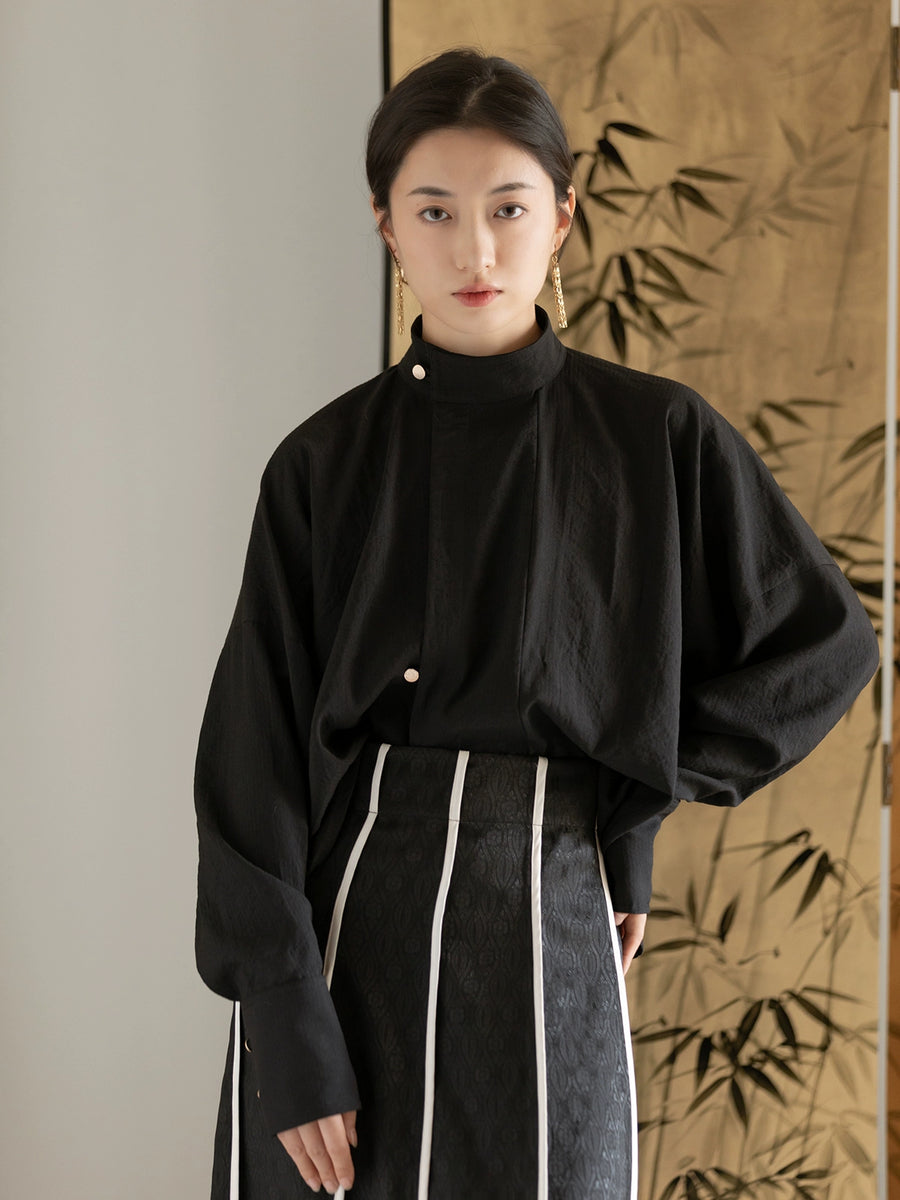 CUI 萃 Modernized Tang Yuanling Pearl Button Up Blouse
