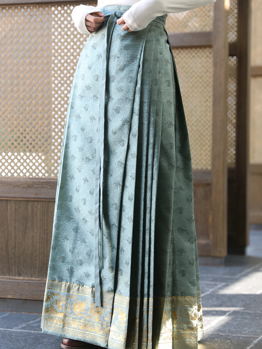 Dian Lan 靛蓝 Indigo Ming Dynasty Wanli Era Yuanling Changshan Pure Cotton Long Top & Mamian Skirt