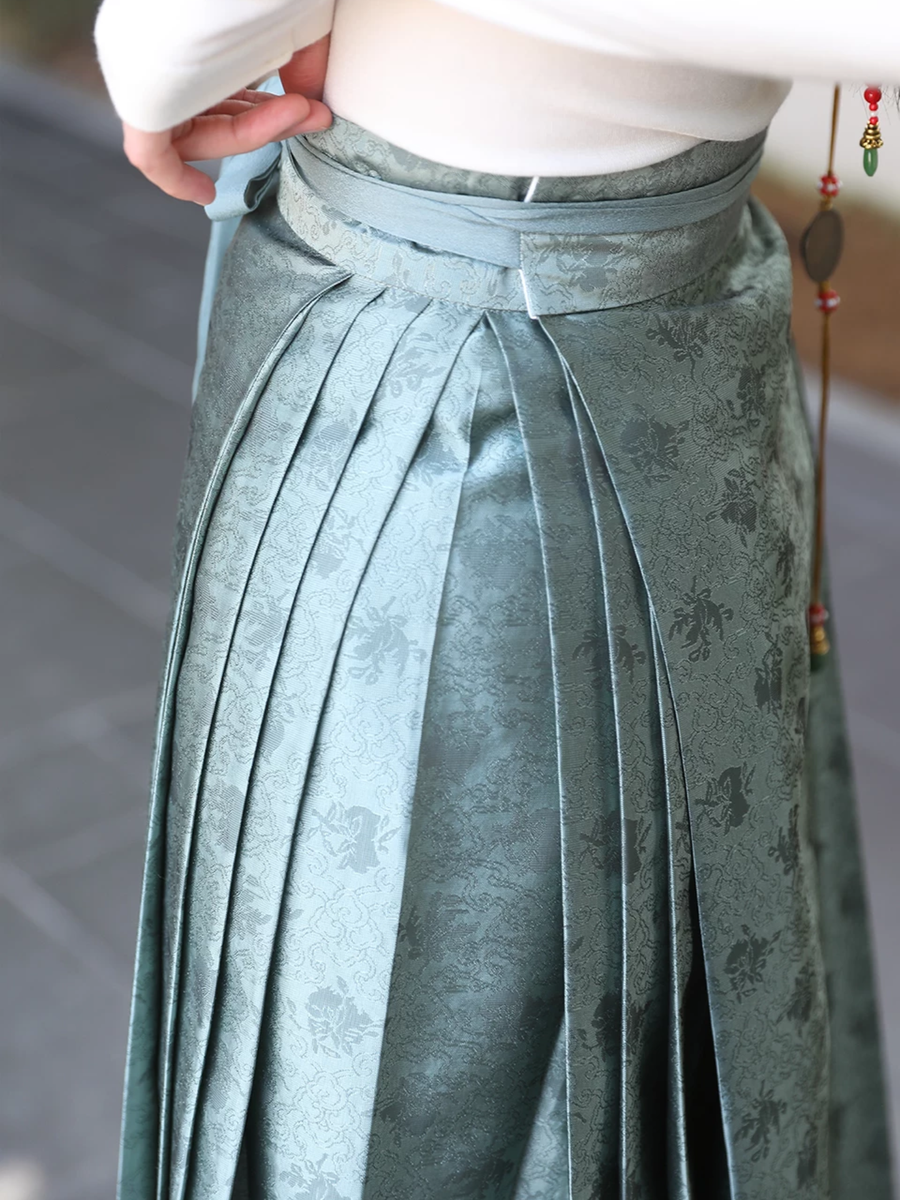 Dian Lan 靛蓝 Indigo Ming Dynasty Wanli Era Yuanling Changshan Pure Cotton Long Top & Mamian Skirt