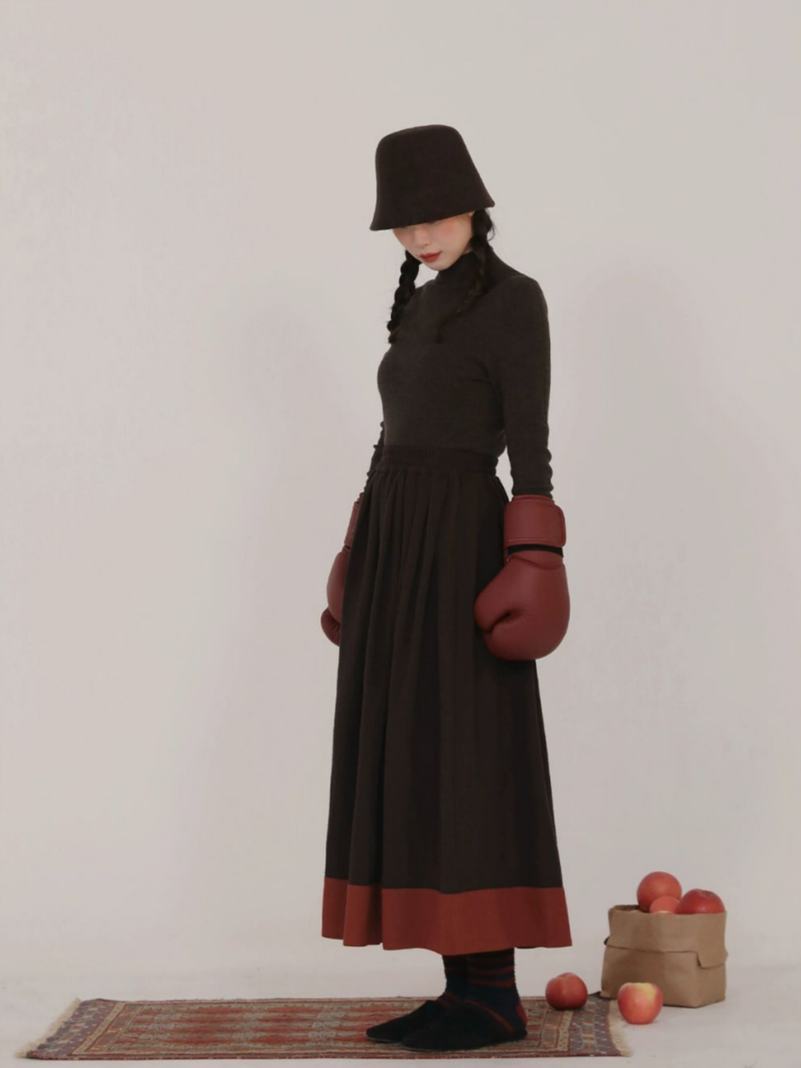 Wumu Hongzhong 乌木红棕 Ebony Red Modernized Tang Double-Sided Cotton Quilt Yuanling Coat & Zhequn Skirt Set