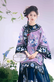 Jing Wen 静雯 Qing Dynasty Han Woman's Cloud Collar Embroidered Porcelain Top & Mamian Set