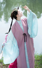 Luoyan Qi 落燕栖 A Swallow's Perch Late Ming Dynasty Swallow Changshan Long Shirt & Summer Bijia Vest Set